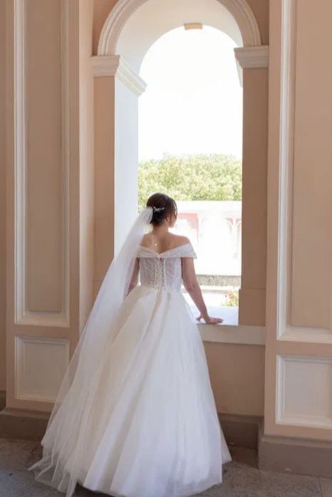 Весільне плаття  , дуже гарне