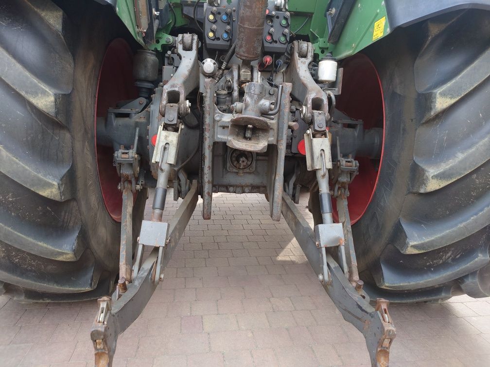 Ciągnik Fendt 815 818. 820. John Deere