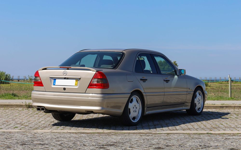 Mercedes C200 Kompressor  AMG - Desde 120€ /mês