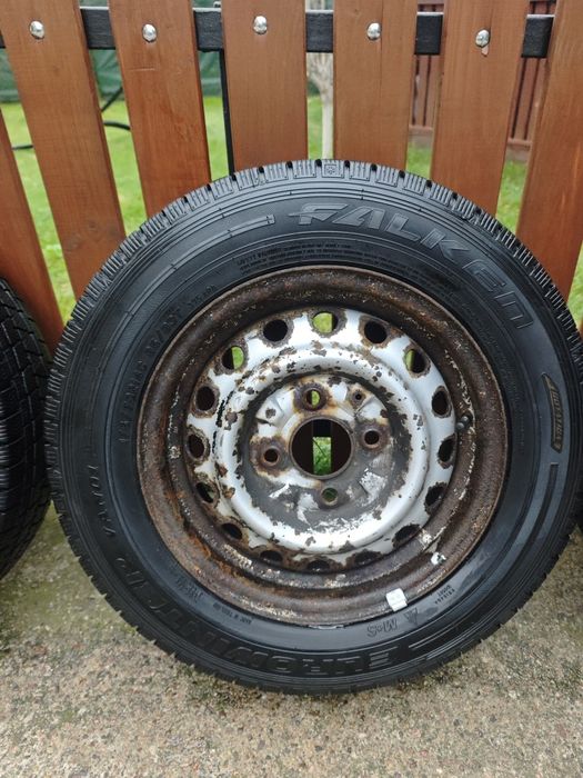 Koła zimowe 175/70R14C 4x114,3 Nissan NV200 Evalia Falken 2024r Okazja