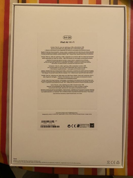 MUUJ2TY/A - iPad Air Wi-Fi 64GB Space Gray (includes Case)64552633618177123