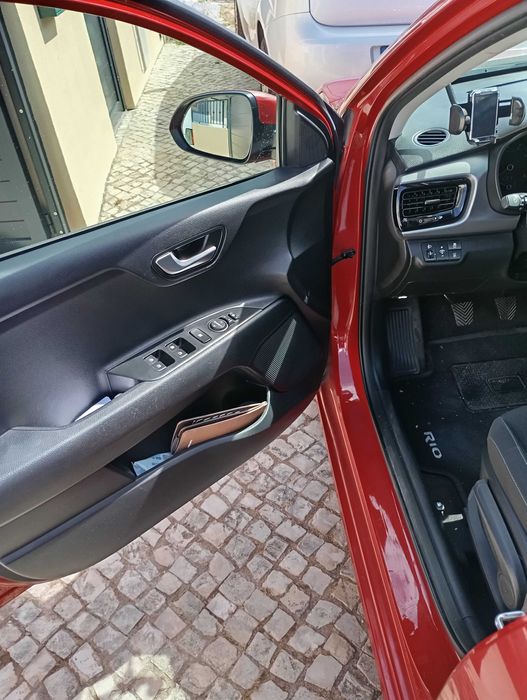 Kia Rio IV de 2018 em excelentes condições