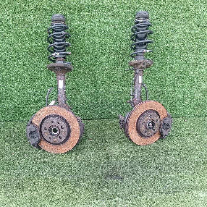 Цапфа в зборі на 1.9 Шкода Тур Гольф 4