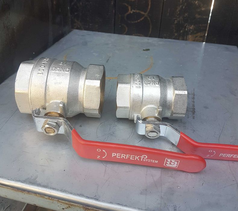Filtr skośny 2" DN50. Zawór kulowy 2" DN50