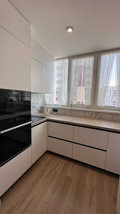 Шикарна 2-кімнатна квартира, ЖК "Сади Вишневі", вул. Святошинська,58