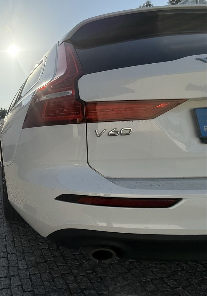 Volvo V60 B4 Moment Plus