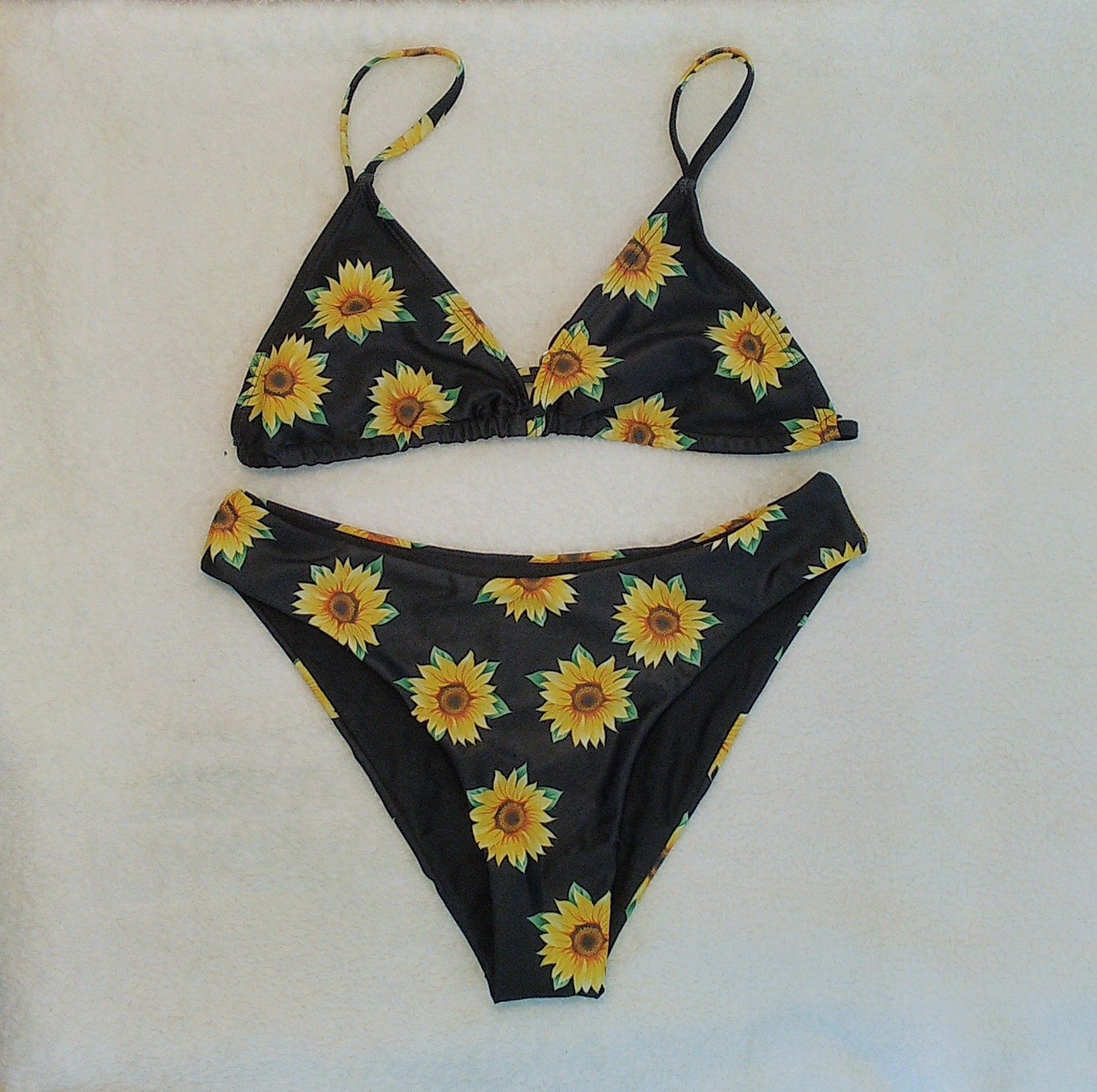 Bíquini da Shein com estampa de flores