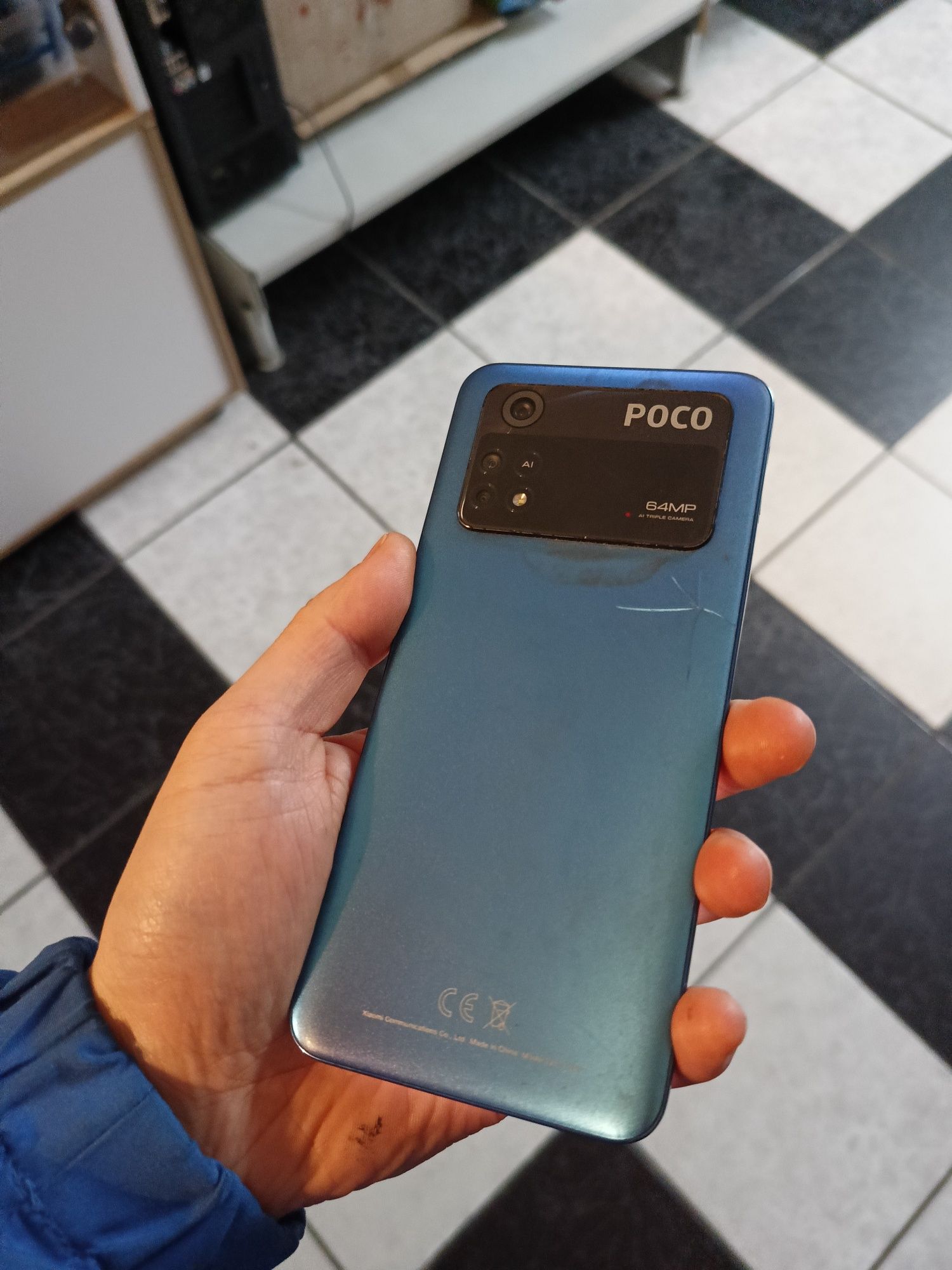 Poco m4 pro 6/128 битий екран