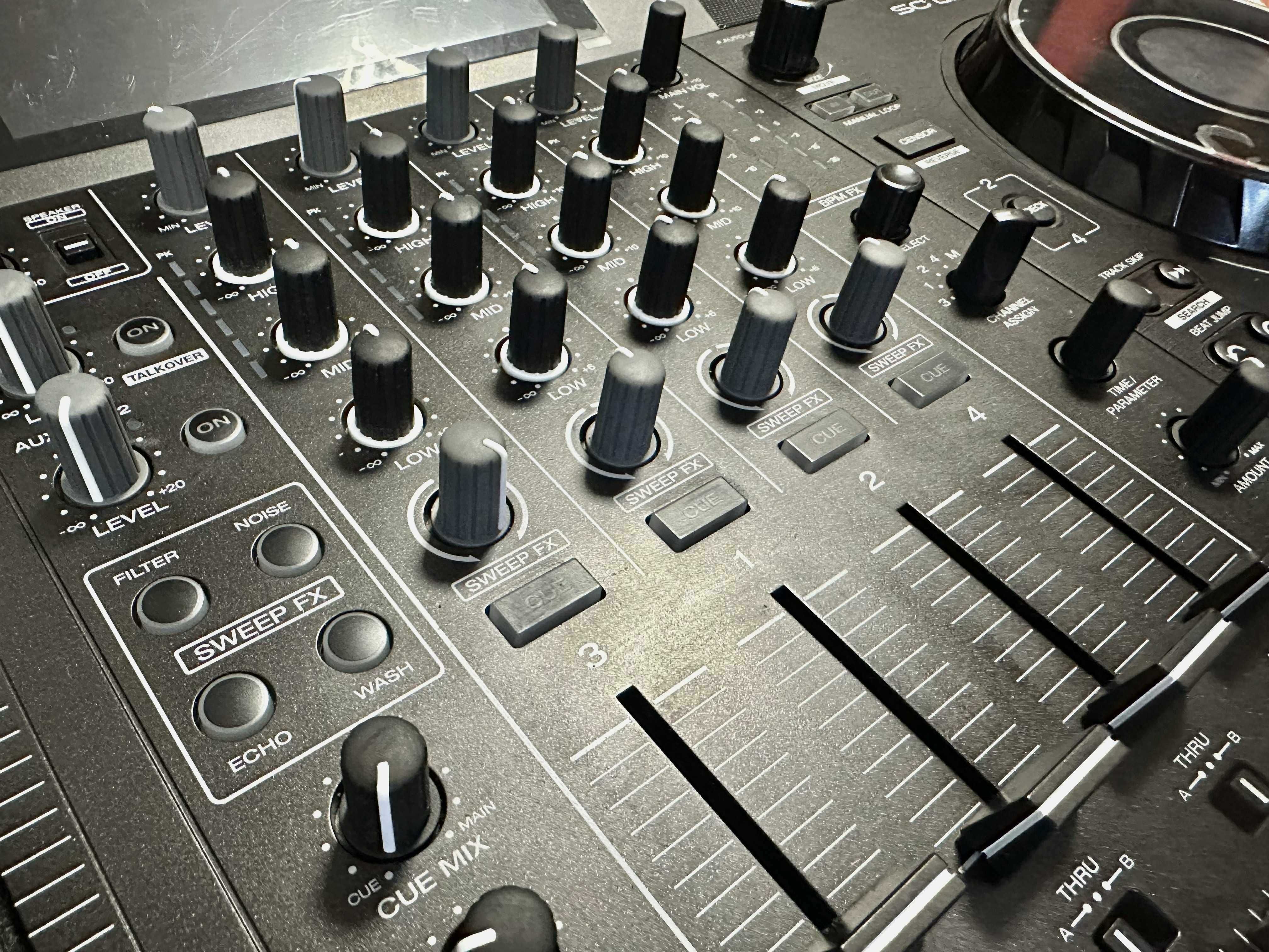 Kontroler DENON SC LIVE 4 ! All in one ! Engine DJ ! Świetny stan