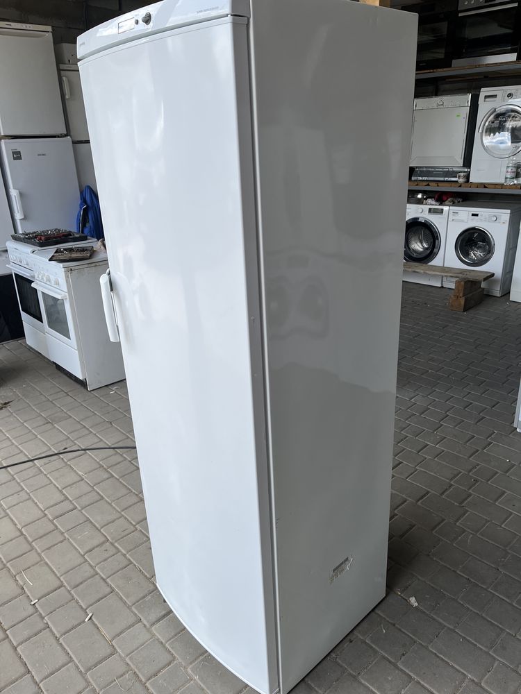 Морозильна камера Quelle GmbH 90762 на 7 поличок