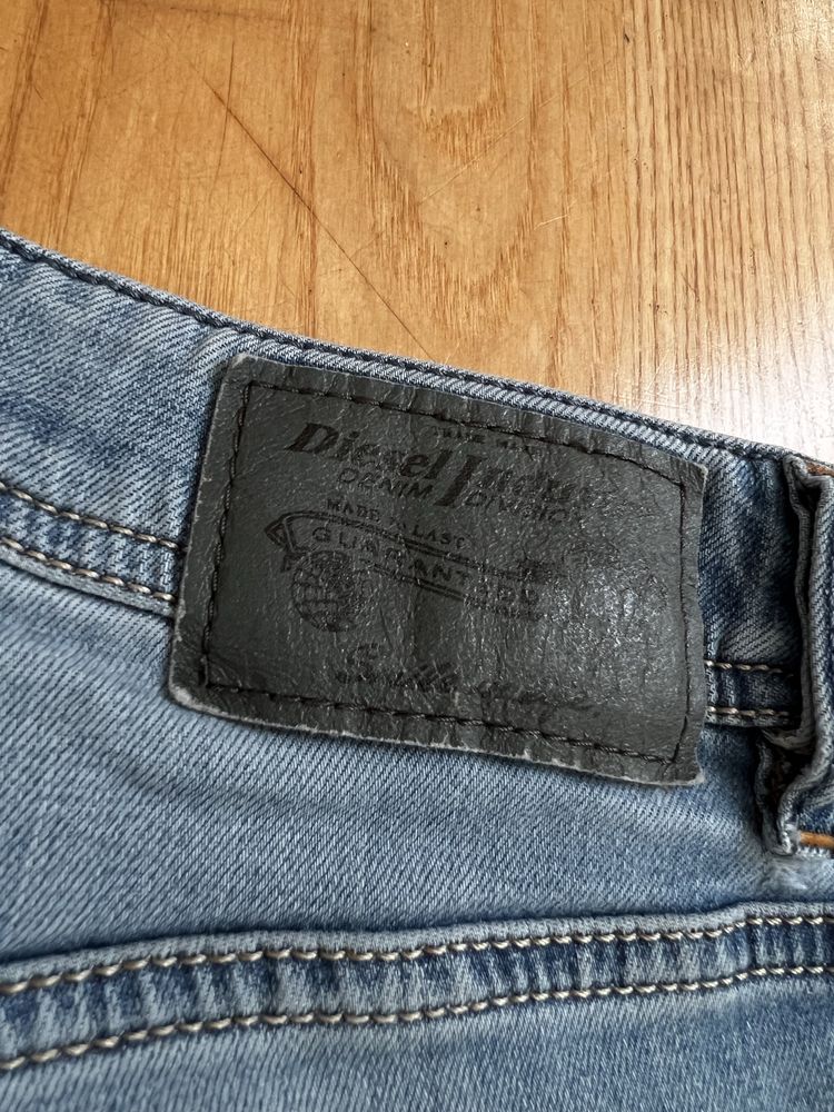 Diesel dżinsy spodnie męskie rozmiar W29 L30