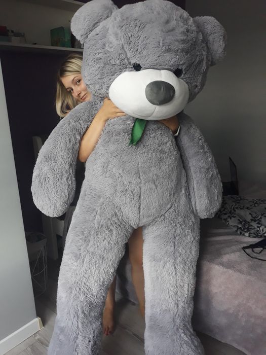 Ведмідь плюшевий