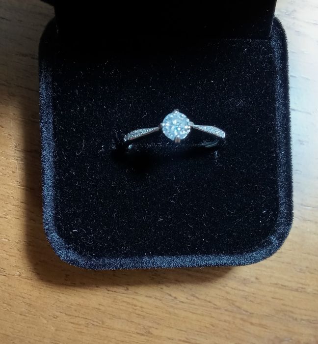 Anel em Prata com Diamante Certificado CVD