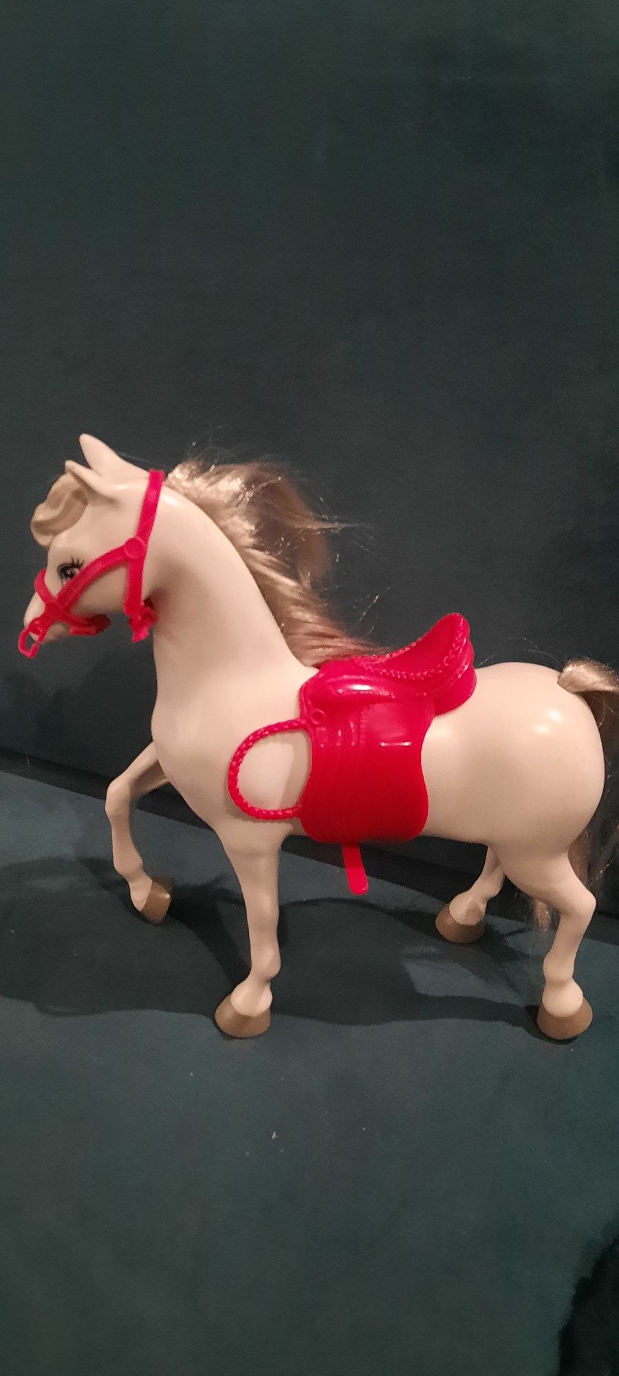 Lalka Barbie z koniem