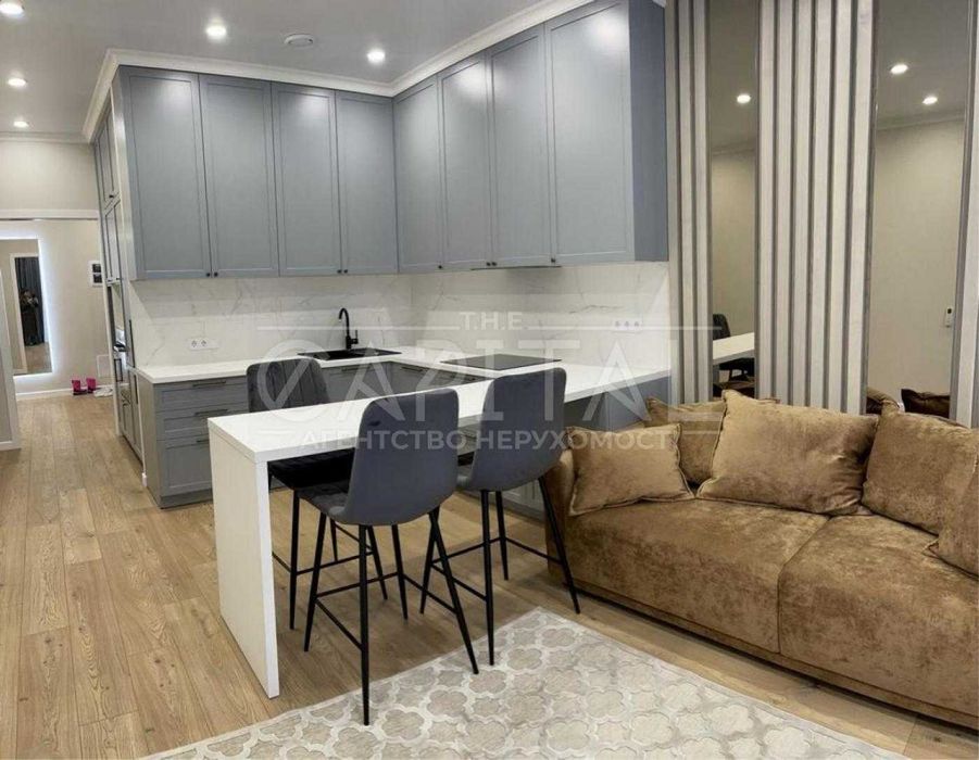 АРЕНДА квартиры ЖК Французкий квартал2 /Центр, ст.м Лыбедская