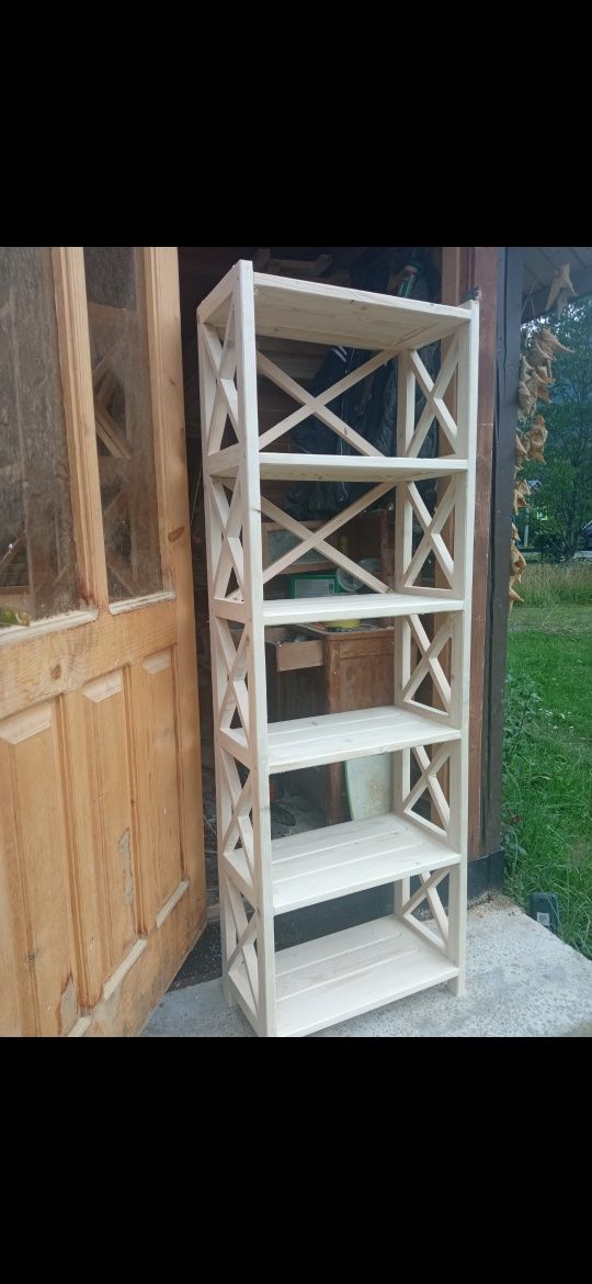 Полка для книг деревяна