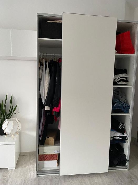 Szafa rozsuwana.Duża pojemna