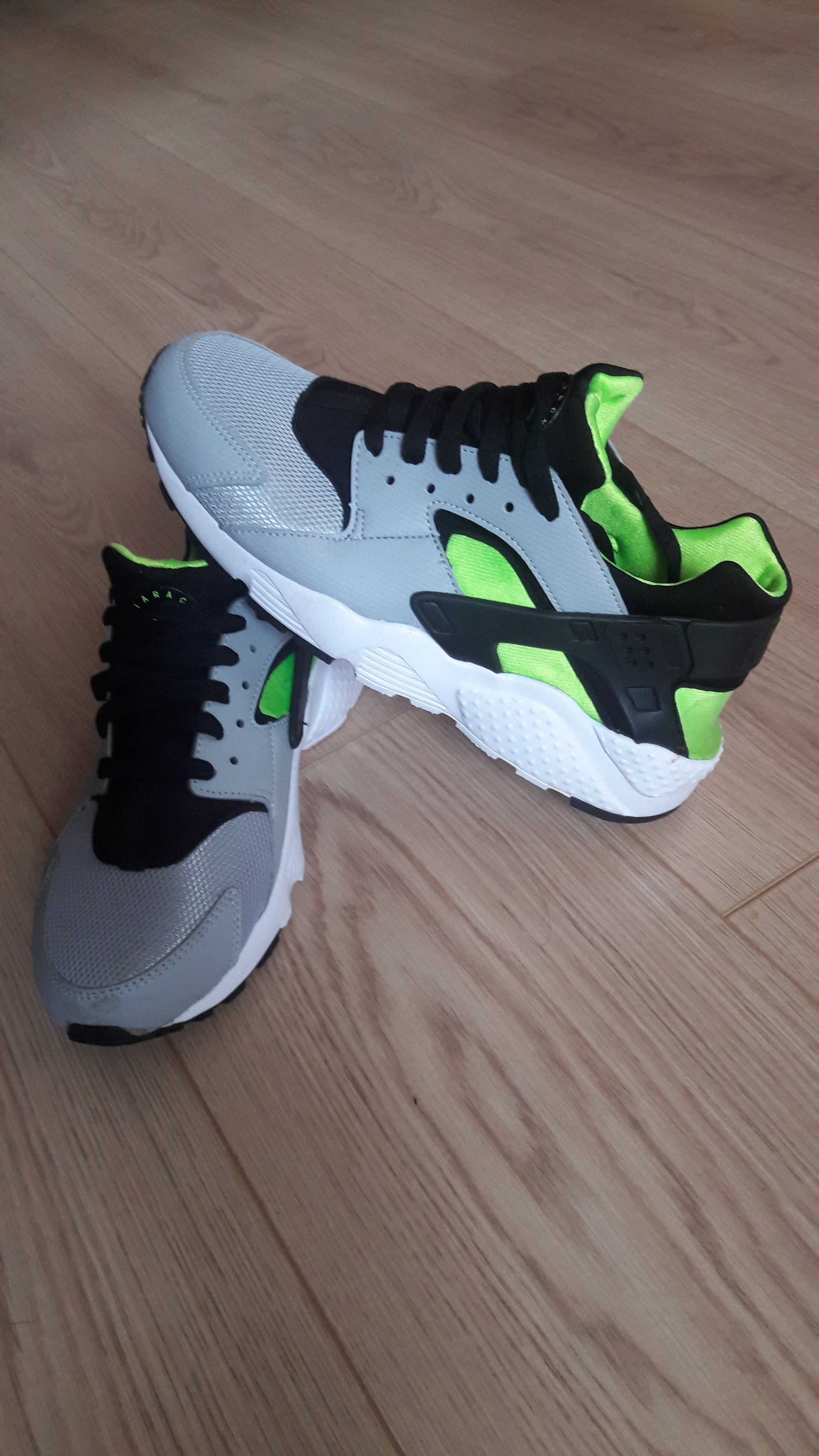 Кросівки Nike Air Huarache