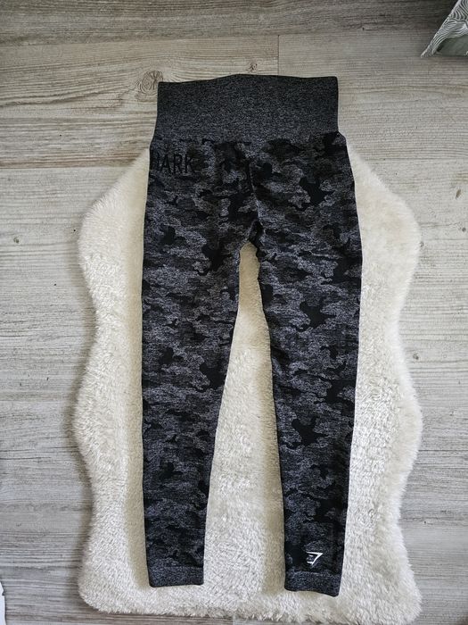 Legginsy Gymshark Camo Rozmiar XS Moro Spodnie Czarne