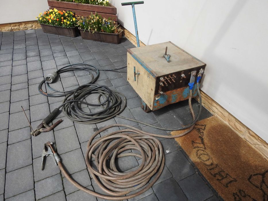 Spawarka transformatorowa z rozruchem i prostownikiem na 230V lub 400V
