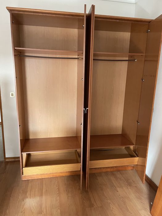 Guarda-fato todo em madeira de boa qualidade (200x60x235)!