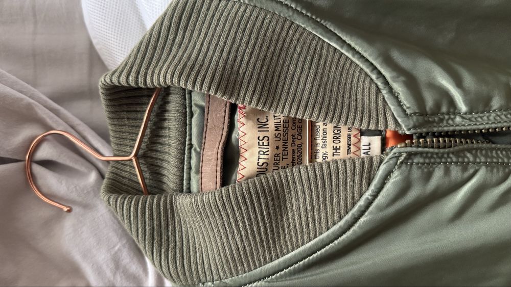Бомбер Alpha Industries MA 1 S
