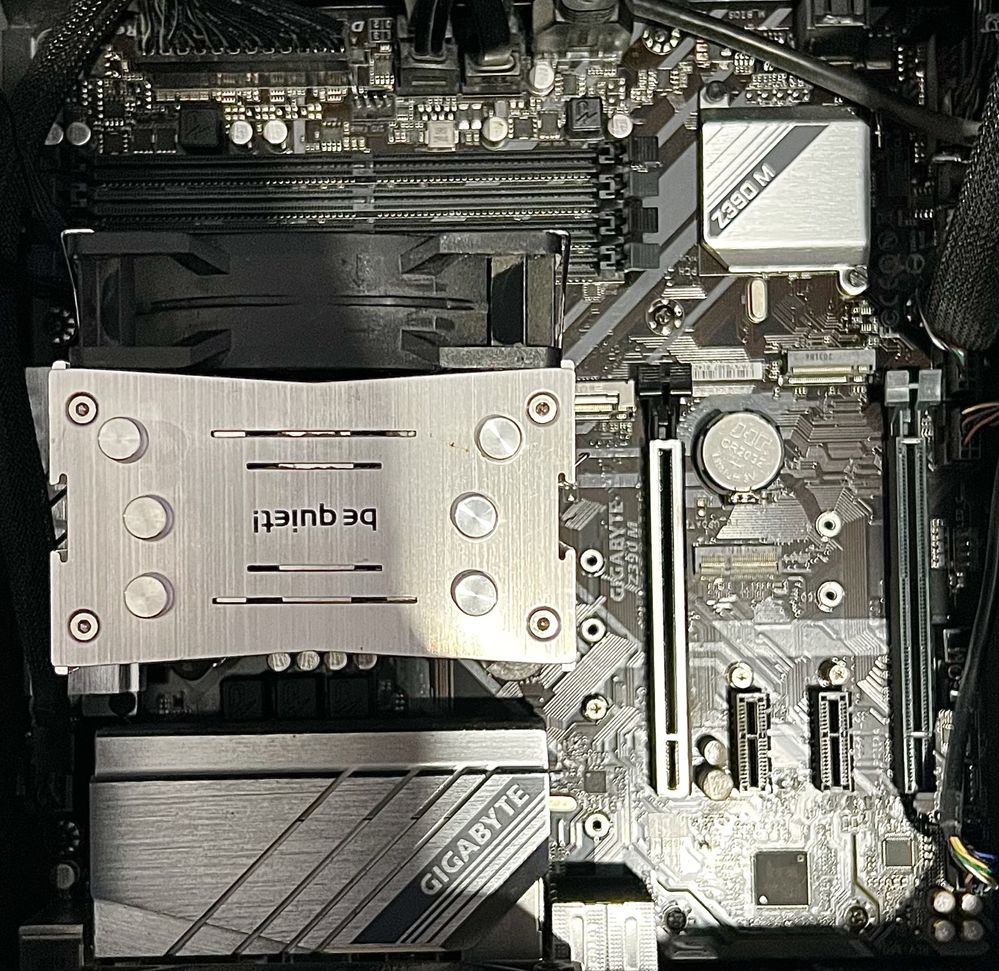 Зібраний Комплект. Intel core i5 9600k, gigabyte z390 m, 24gb DDR4