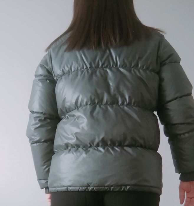 Жіноча зимова пухова куртка