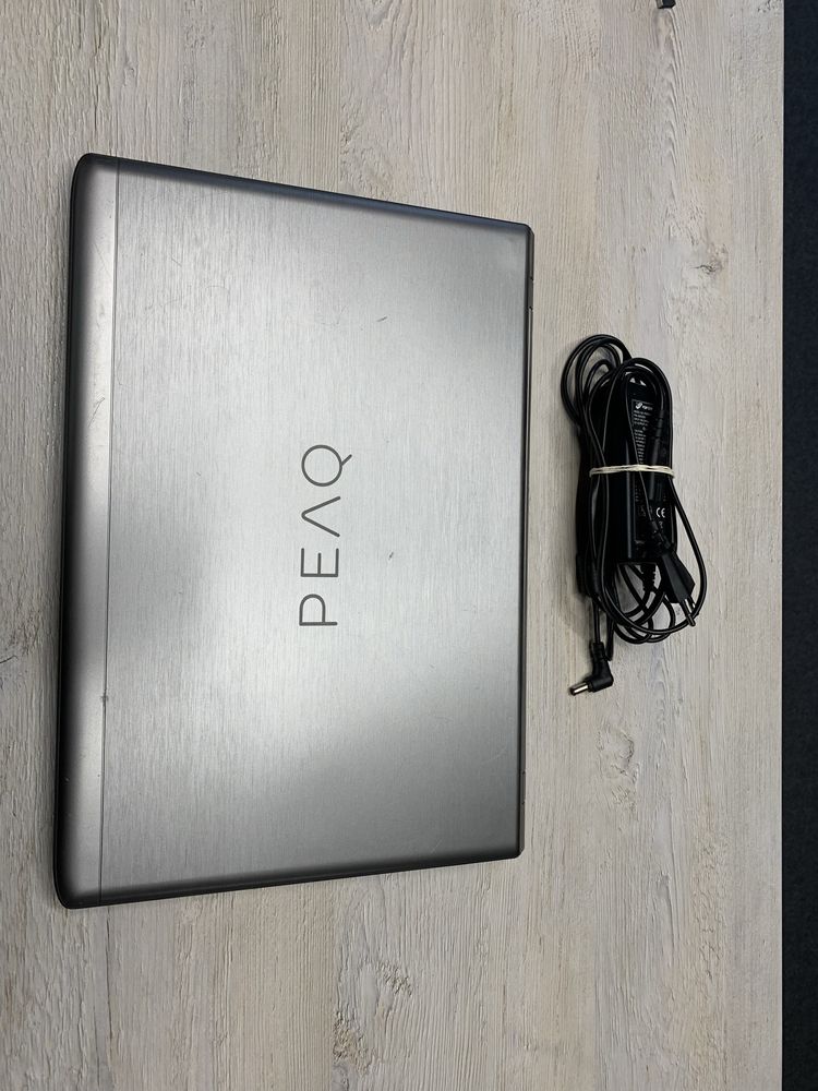 Ноутбук PEAQ i5-6200U/ddr4 8Gb/ssd 128Gb