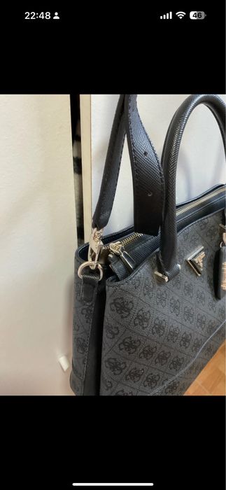 Mala Guess Média