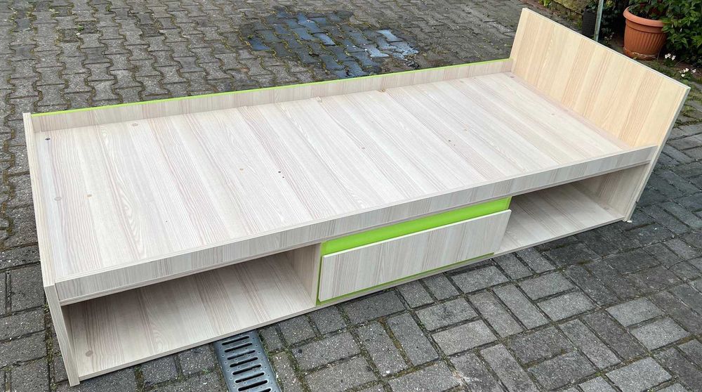 Zestaw mebli młodzieżowych Lorento w kolorze Jesion/Limonka