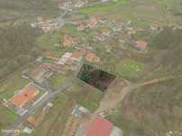 Terreno com 1.400m2 em Oliveira - Barcelos