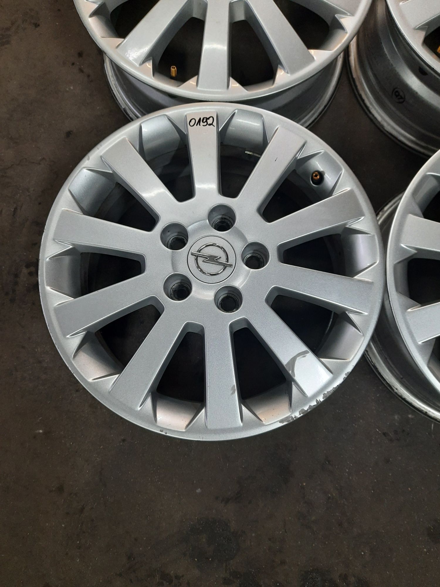 (0192) Felgi 16" 5x110 ET 49 6j - Opel