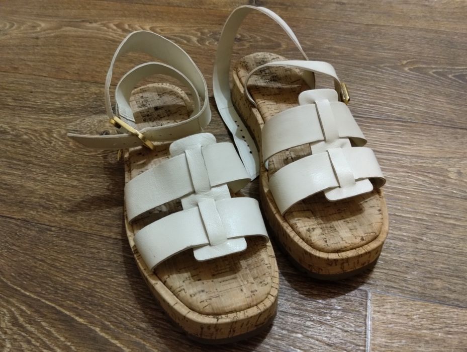 Босоніжки Next розмір 38