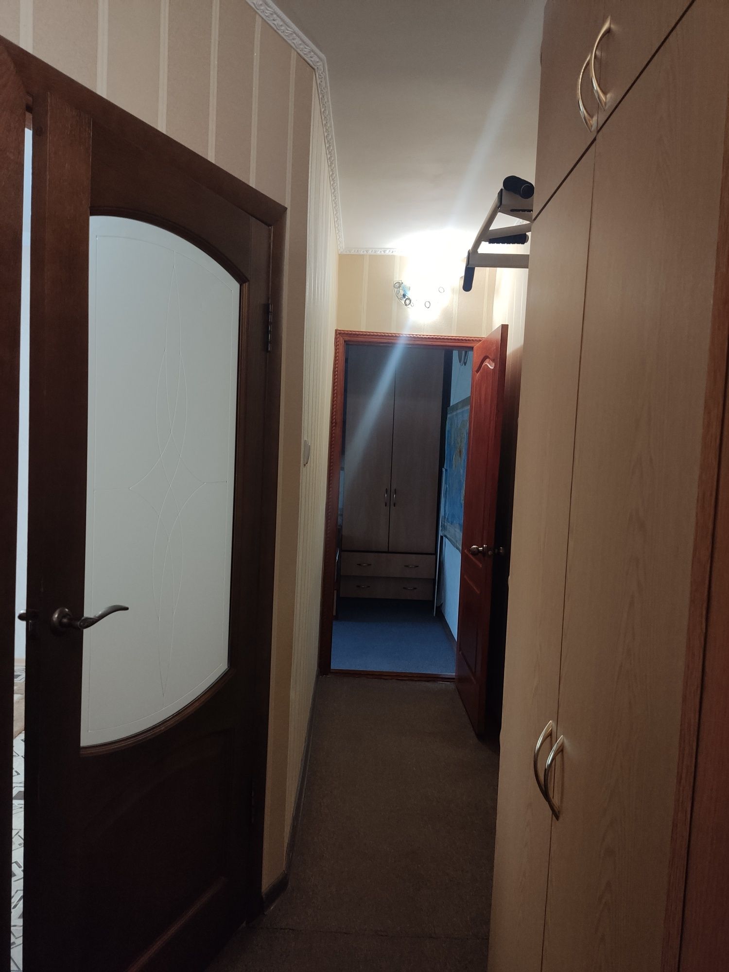 Продам 2-х кімнатну квартиру