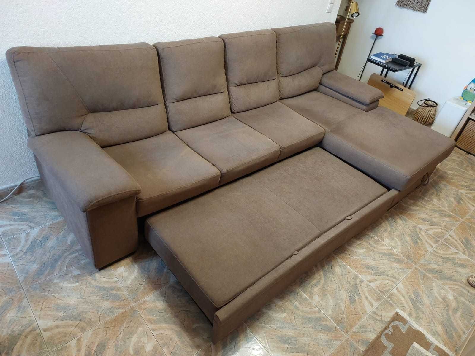Sofá com Chaise Longue