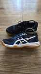 Продам волейбольні кросівки Asics UPCOURT 5