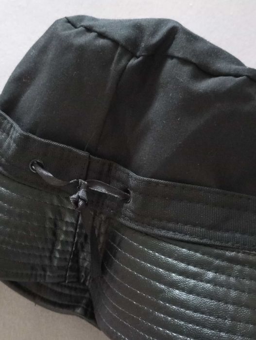 Панама кожа на голову чорного кольору