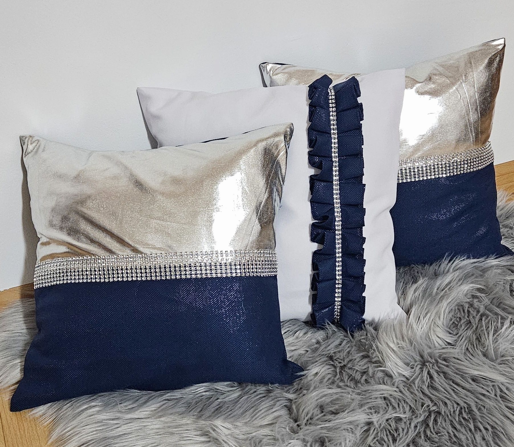 komplet poszewek w stylu glamour
