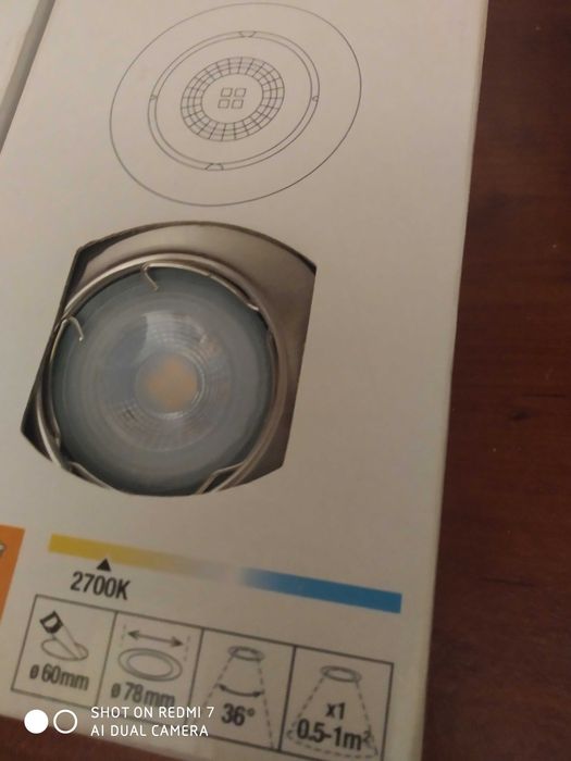 3 cx de Focos teto  4W/35W