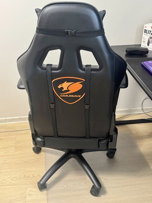 Крісло Cougar Armor Black