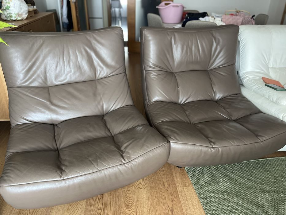 2 poltronas de pele - castanhas