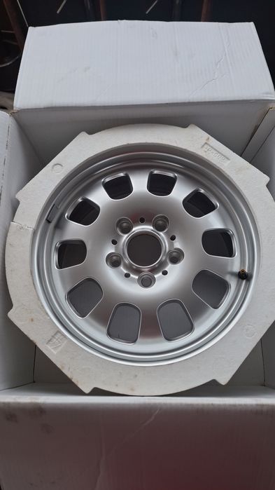 Jantes 16 originais de um bmw 320 de 2001