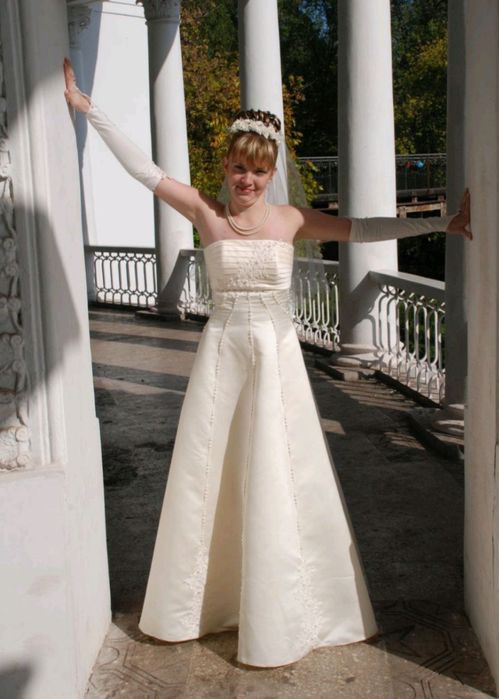 Весільня сукня 44 розмір