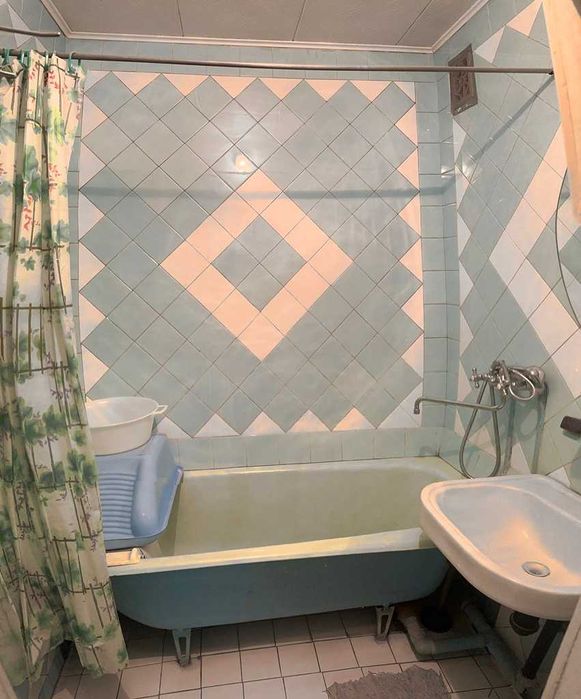 Продаж трикімнатної квартири. Київ, просп. Гонгадзе,7. (Виноградарь)