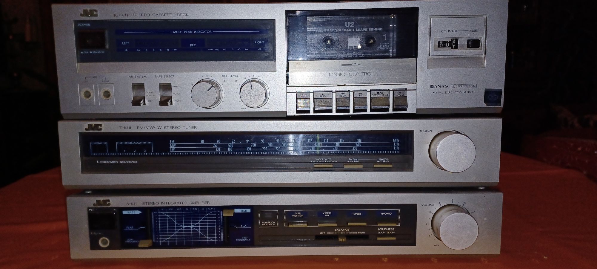 Wieza JVC z lat 80