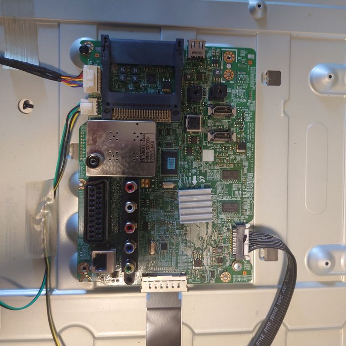 Телевізор Samsung UE48EH6030W на запчастини