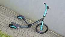 Hulajnoga trójkołowa drift trike RAZOR DELTAWING carving scooter