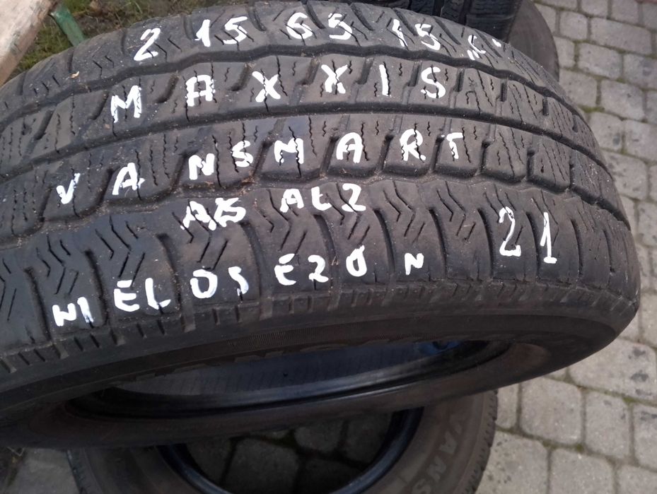 opony 2 szt. 215/65/15 C Maxxis  2021 rok