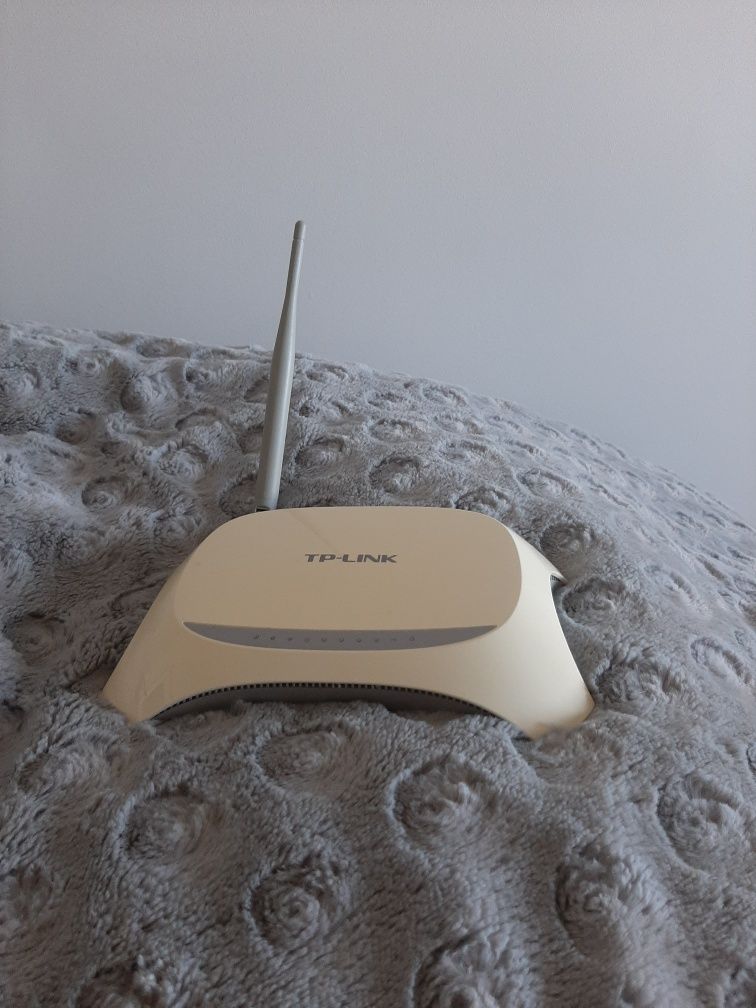 TP-LINK  TL-MR3220 router internetowy